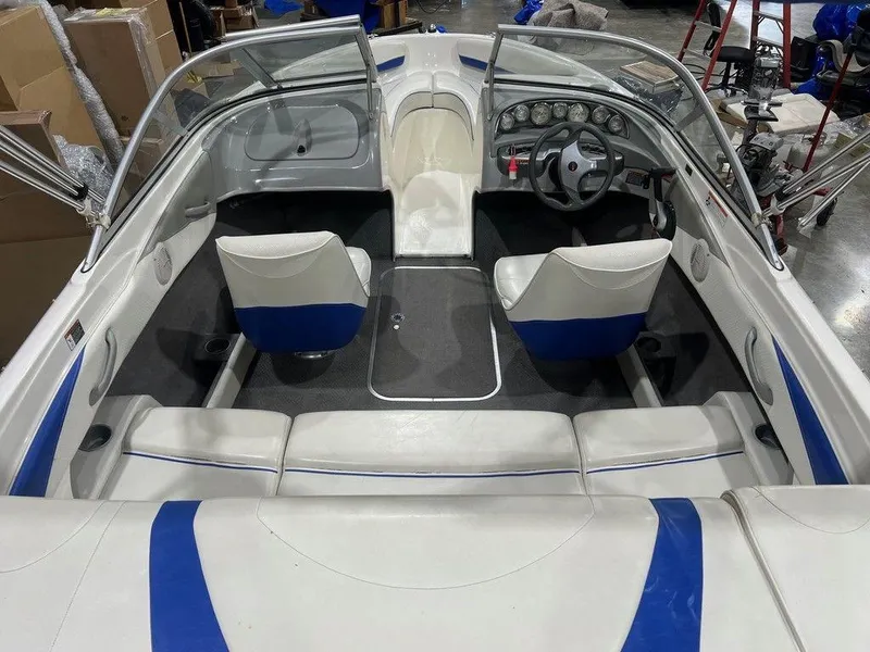 Slide: The Image of Bayliner 185 Bowrider 2007 - 3