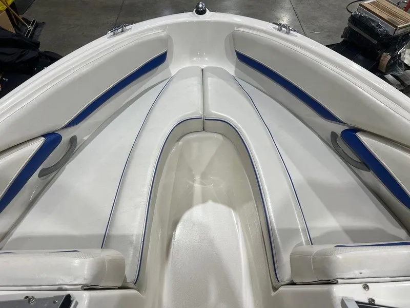 Slide: The Image of Bayliner 185 Bowrider 2007 - 4