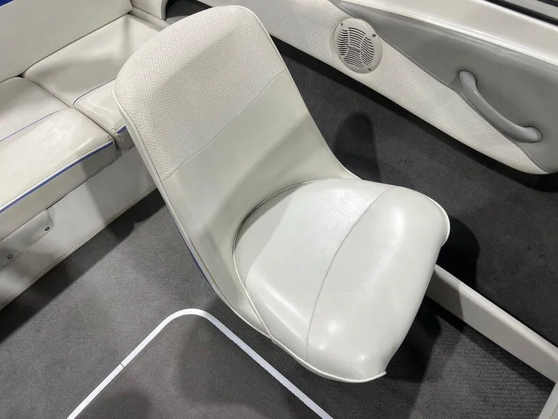 Slide: The Image of Bayliner 185 Bowrider 2007 - 6