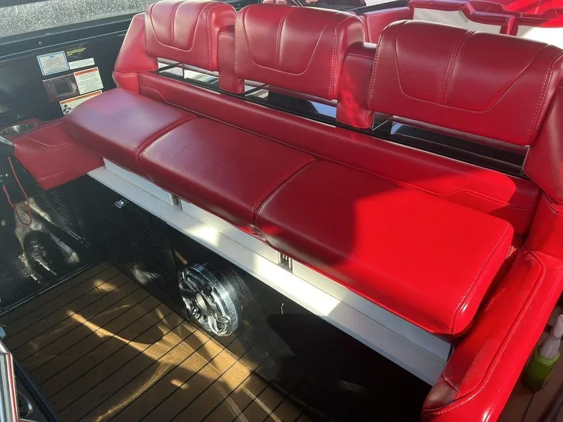 Slide: The Image of Red leather seating on 2022 Formula 400 Super Sport Crossover boat. - 30