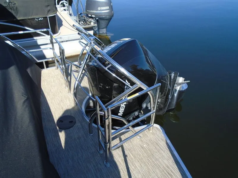 Slide: The Image of Godfrey Monaco 235 DFL GTP 27 in. Center Tube Package 2024 - 11