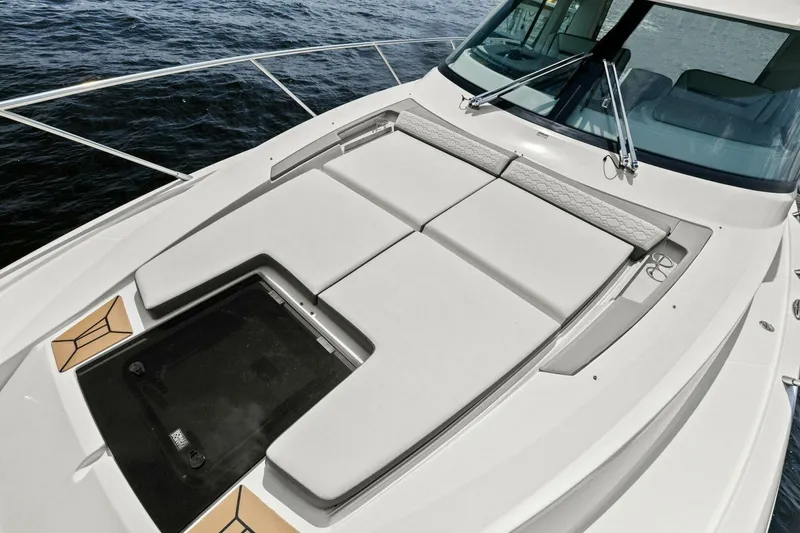 Slide: The Image of 2022 Tiara Sport 43 LE - 44