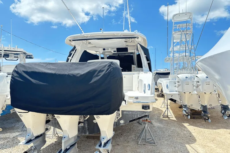 Slide: The Image of Boston Whaler 350 Realm 2019 - 26