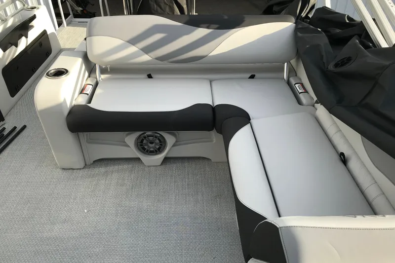 Slide: The Image of 2025 Avalon VENTURE 2585 Versatile Rear Bench with sleek seating and integrated speaker. - 34