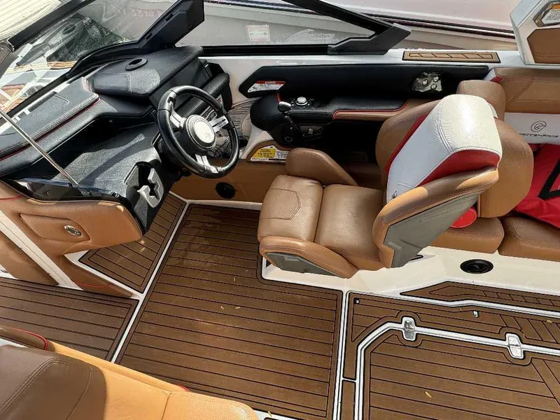 Slide: The Image of Nautique G25 2019 - 3