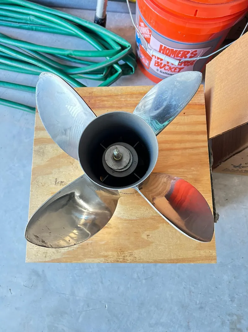 Slide: The Image of Fountain 42 Executioner 2005 - 50