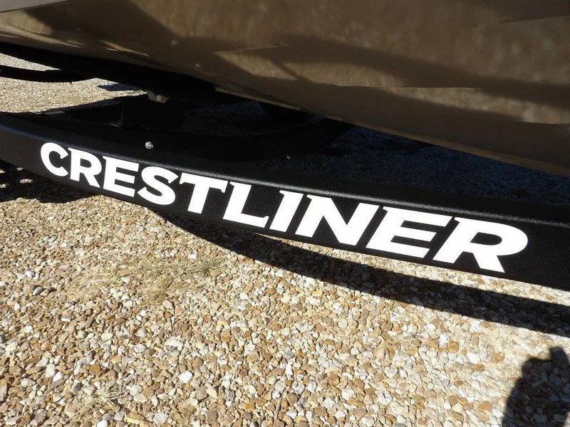 Slide: The Image of Mercury Pro XS engine on 2025 Crestliner 1750 Fish Hawk SC at marine center. - 40