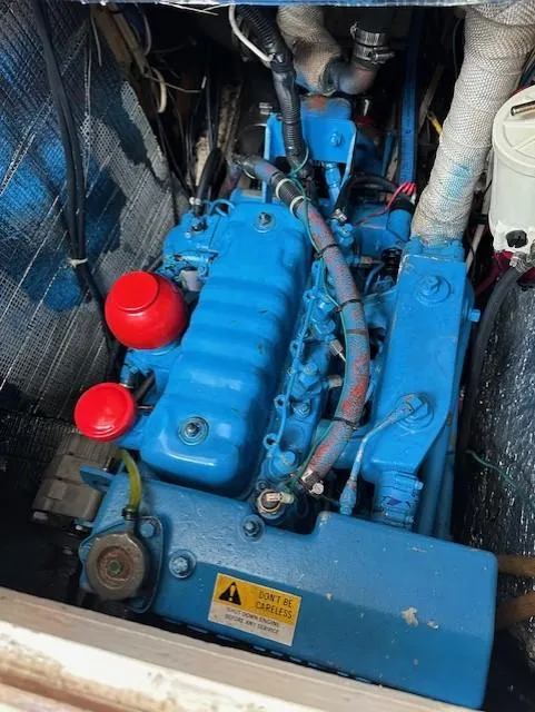 Slide: The Image of Electrical system setup in a 1979 CAL 39 MK II Tall Rig sailboat. - 49