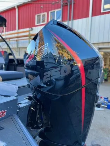 Slide: The Image of 2025 Princecraft Ventura 230 Wake Board Deck Boat with 250HP Pro XS engine. - 11