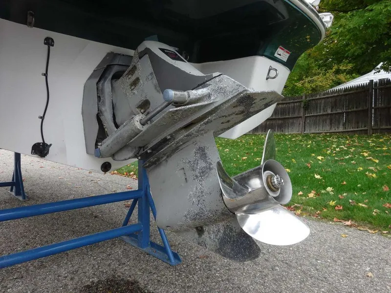 Slide: The Image of Four Winns 220 Horizon 2006 - 23