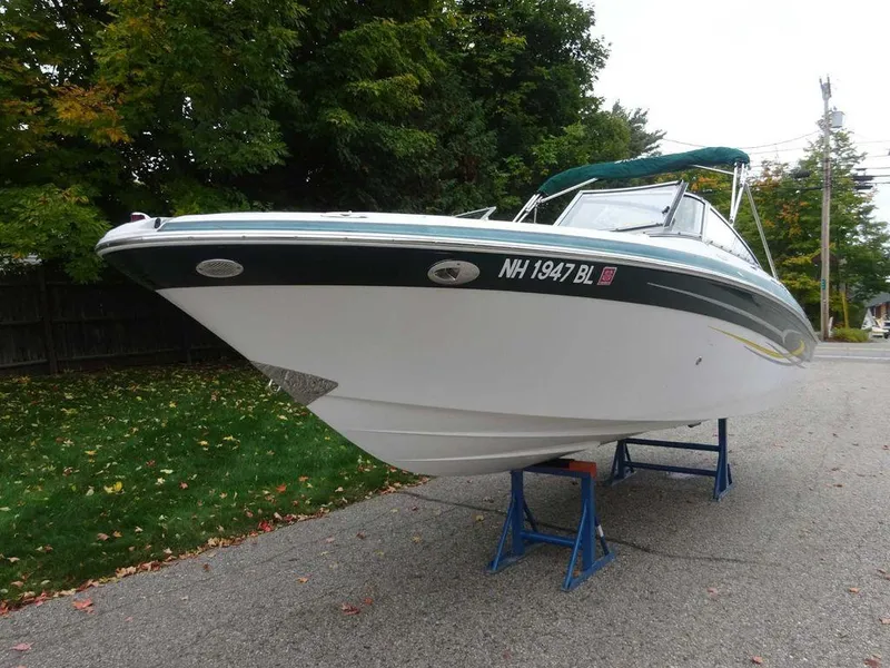 Slide: The Image of Four Winns 220 Horizon 2006 - 3