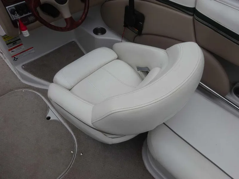 Slide: The Image of Four Winns 220 Horizon 2006 - 4