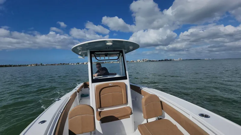 Slide: The Image of Sea Hunt Ultra 275 SE 2024 - 51