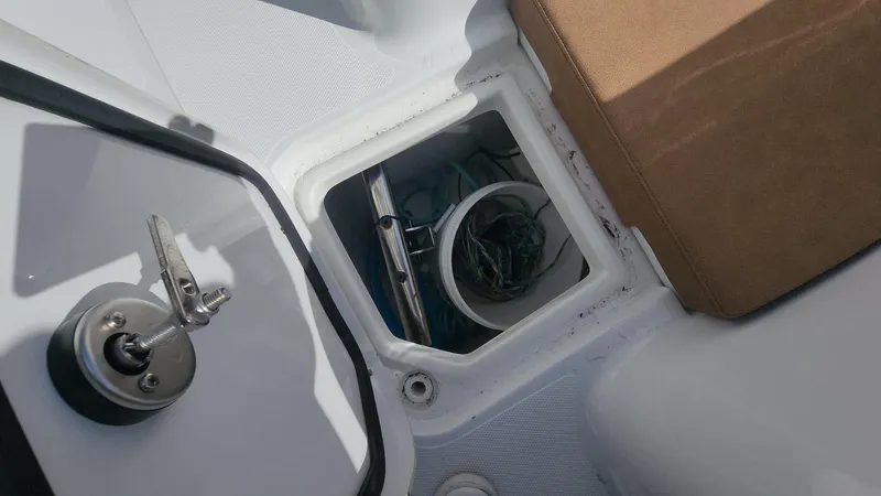 Slide: The Image of Sea Hunt Ultra 275 SE 2024 - 74