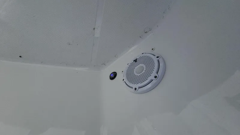 Slide: The Image of Sea Hunt Ultra 275 SE 2024 - 76