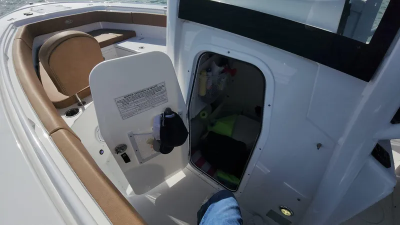 Slide: The Image of Sea Hunt Ultra 275 SE 2024 - 88