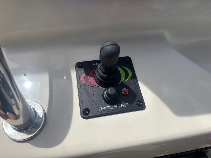 Slide: The Image of Regal 28 Express 2025 - 11