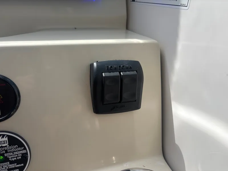 Slide: The Image of Regal 28 Express 2025 - 13