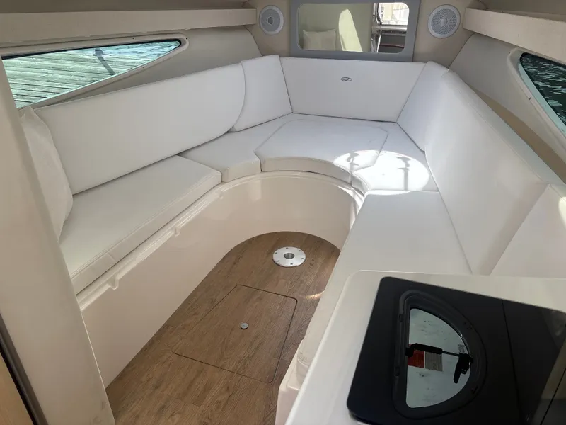 Slide: The Image of Regal 28 Express 2025 - 17