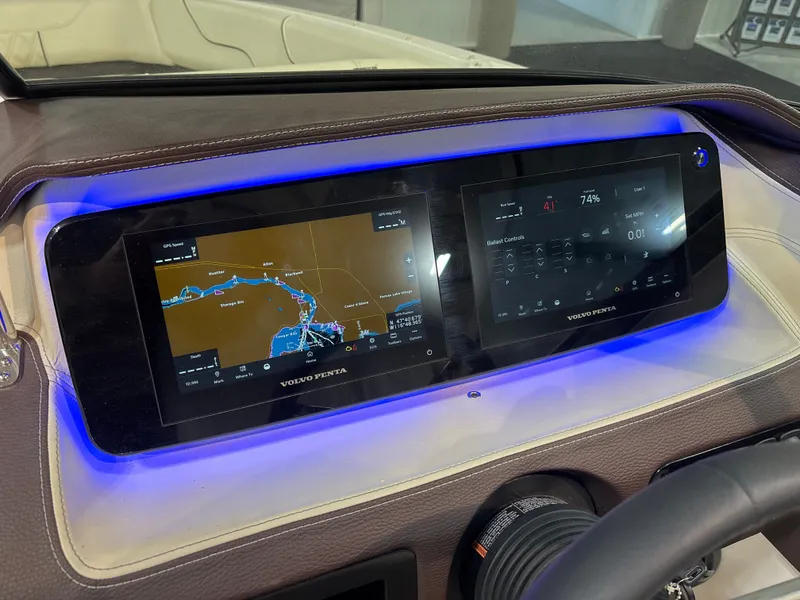 Slide: The Image of Regal LS6 Surf 2025 - 14