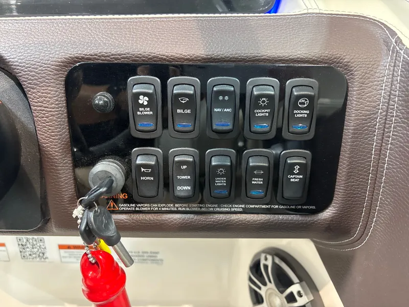 Slide: The Image of Regal LS6 Surf 2025 - 15