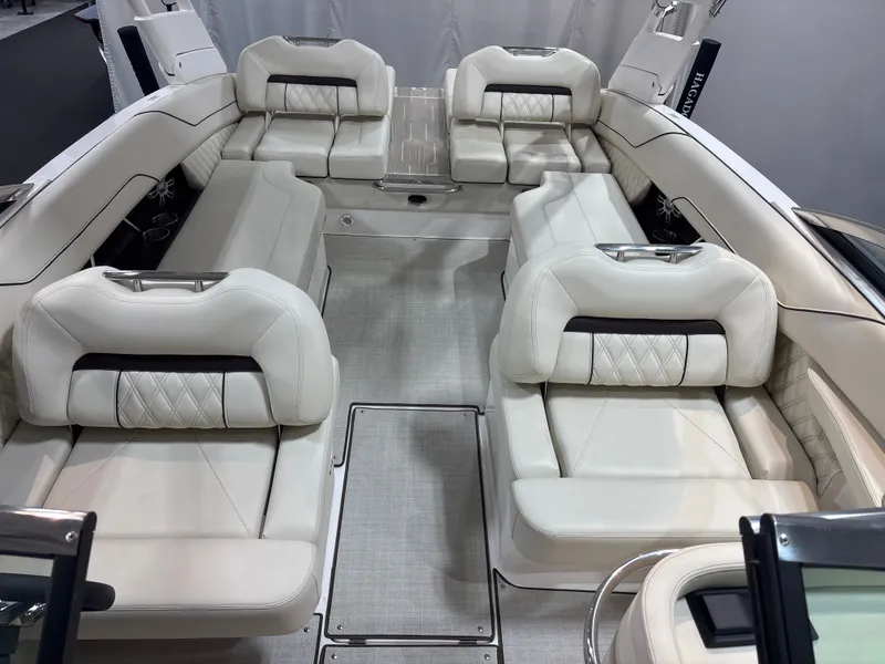 Slide: The Image of Regal LS6 Surf 2025 - 8