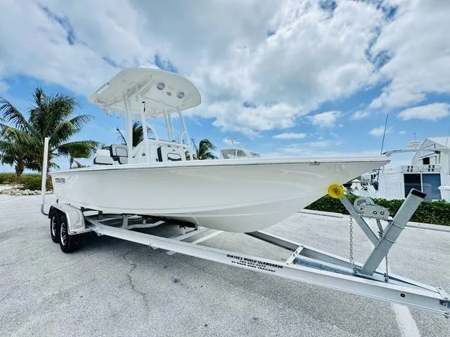 Slide: The Image of Sea Pro 210 DLX Center Console 210CC 210 CC 2025 - 20