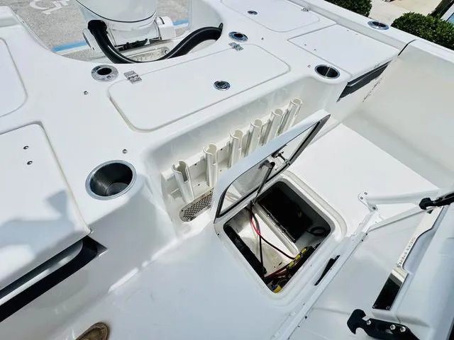 Slide: The Image of Sea Pro 210 DLX Center Console 210CC 210 CC 2025 - 9