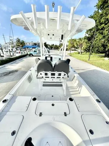 Slide: The Image of Sea Pro 230 DLX 2025 - 9