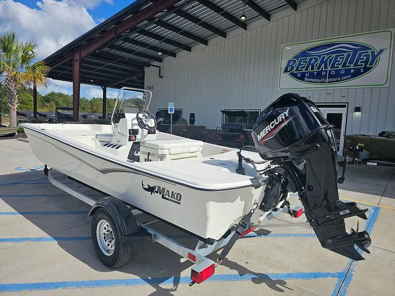 Slide: The Image of 2025 Mako Pro Skiff 17 CC - 3