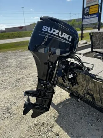 Slide: The Image of 40HP Suzuki - 4