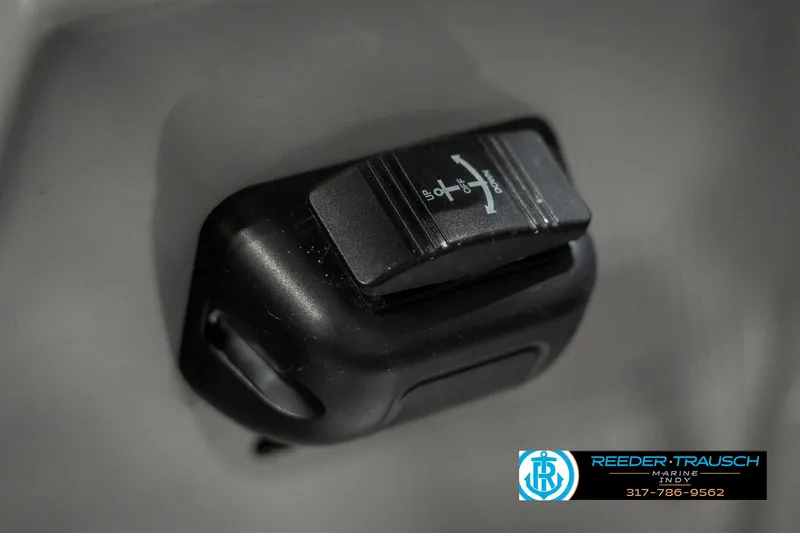 Slide: The Image of 2021 Bennington 22SX boat switch with Reeder-Trausch Marine branding. - 42