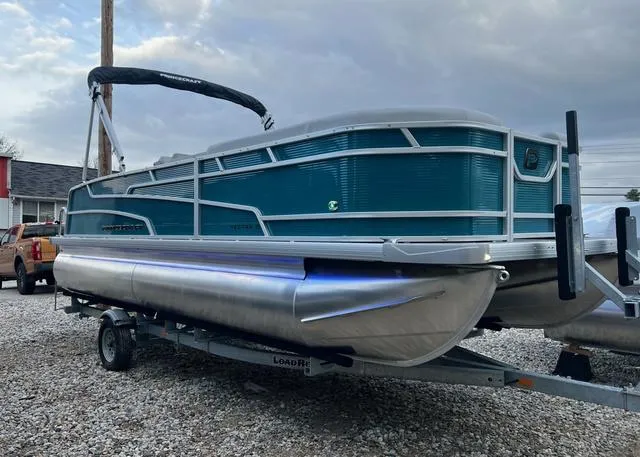 Slide: The Image of Princecraft VECTRA 21 L PONTOON 90HP 2025 - 1