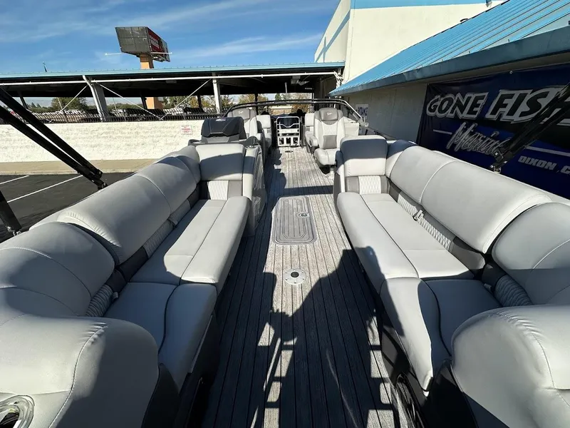 Slide: The Image of 2020 Ranger 2300LS boat with spacious seating and sleek design. - 15
