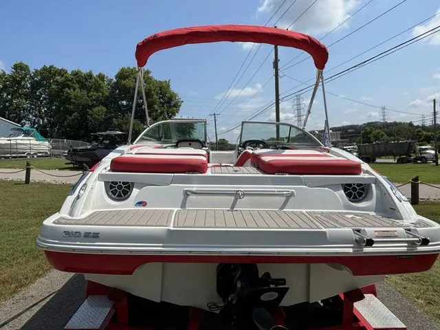 Slide: The Image of Crownline Boats 210 SS 2022 - 13