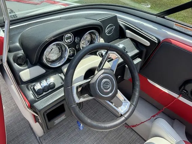 Slide: The Image of Crownline Boats 210 SS 2022 - 16