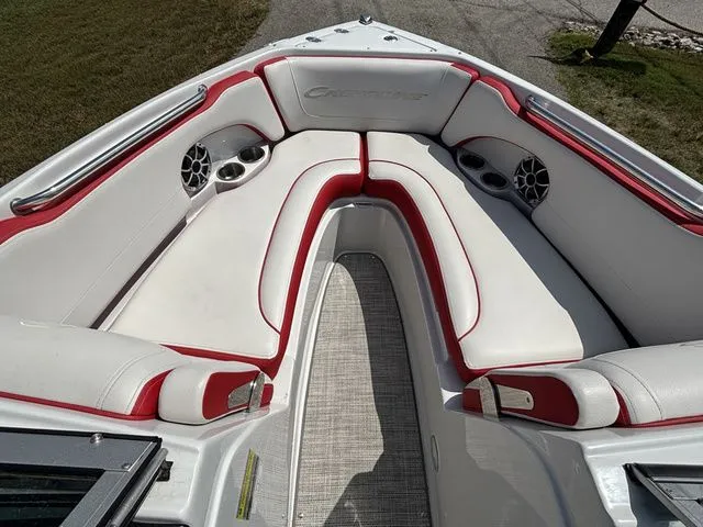 Slide: The Image of Crownline Boats 210 SS 2022 - 20