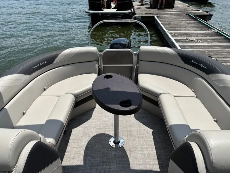 Slide: The Image of South Bay 200 Series S224RS 2.75 2022 - 7