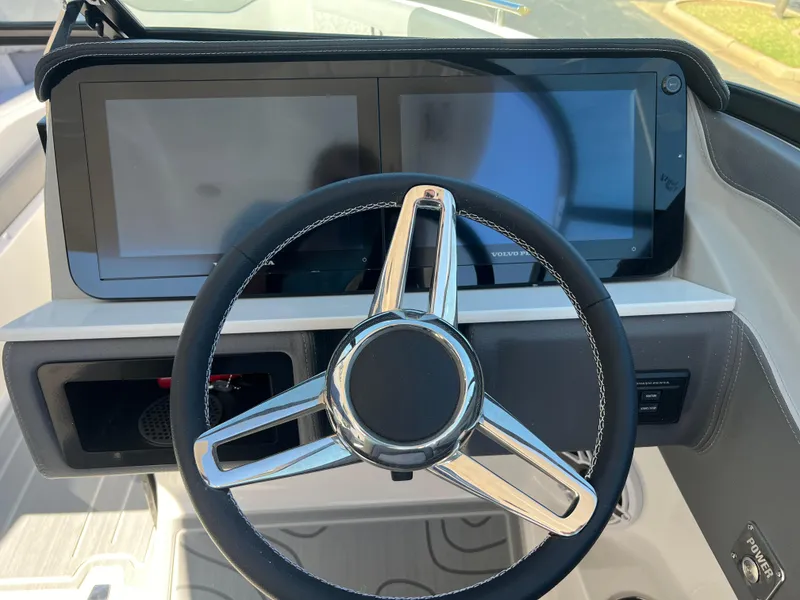 Slide: The Image of Regal LS4 Surf 2025 - 22