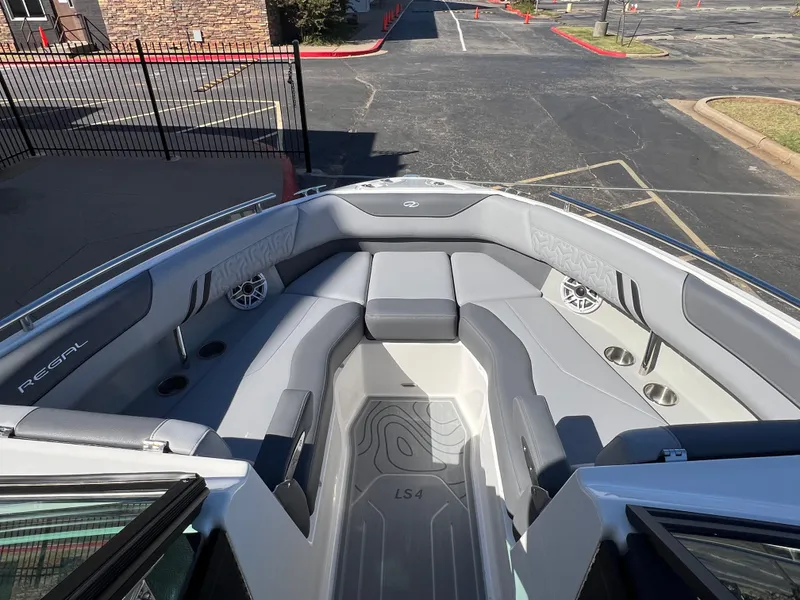 Slide: The Image of Regal LS4 Surf 2025 - 27