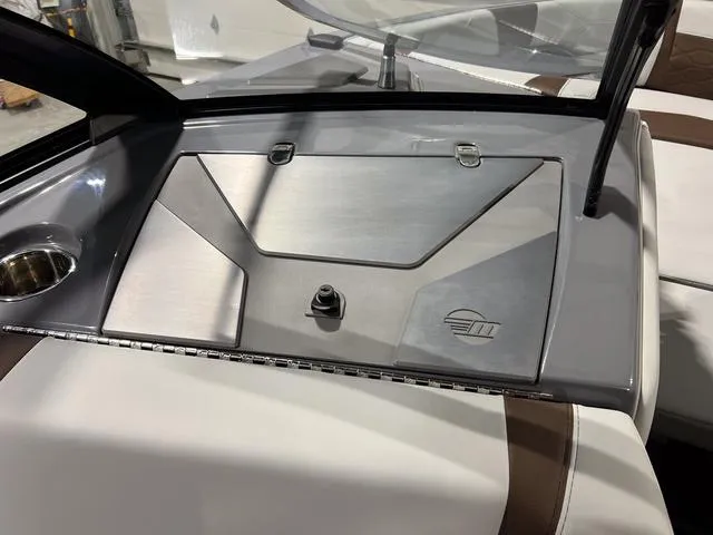 Slide: The Image of Malibu Wakesetter 23 LSV 2025 - 27