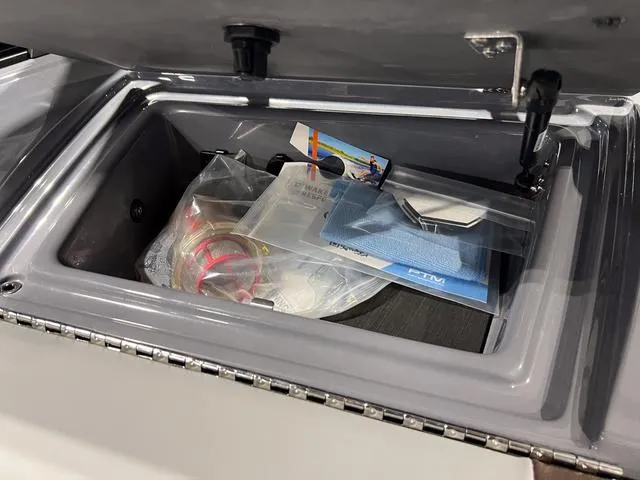 Slide: The Image of Malibu Wakesetter 23 LSV 2025 - 28