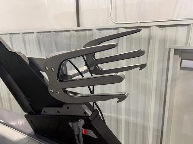 Slide: The Image of Malibu Wakesetter 23 LSV 2025 - 47