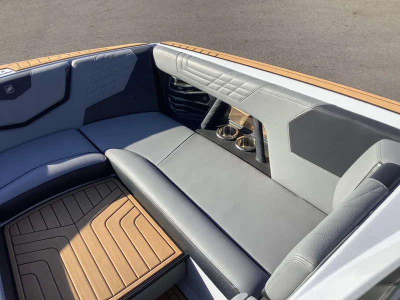 Slide: The Image of Nautique G25 2022 - 19