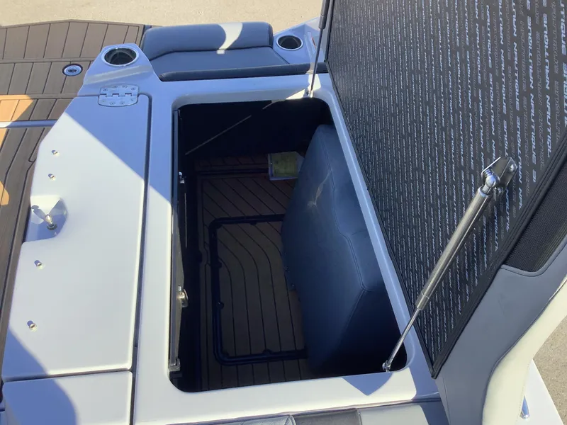 Slide: The Image of Nautique G25 2022 - 27