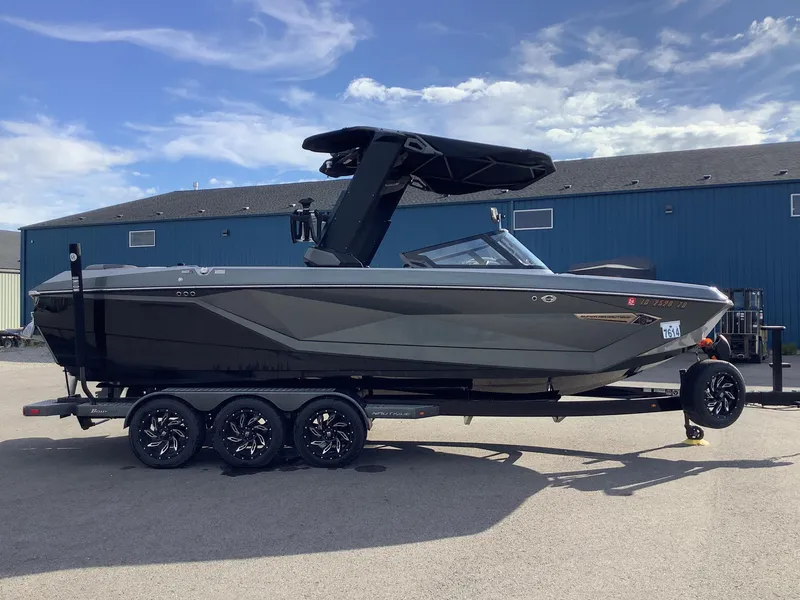 Slide: The Image of Nautique G25 2022 - 5