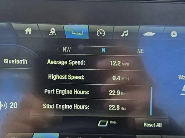 Slide: The Image of Yamaha Boats 2023 275 SDX dashboard displaying speed and engine hours. - 8