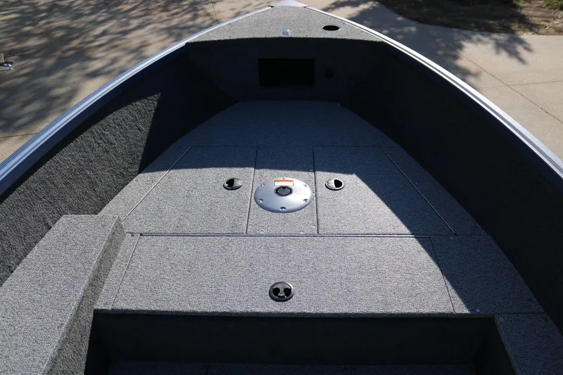 Slide: The Image of Alumacraft Escape 165 Tiller 2024 - 10