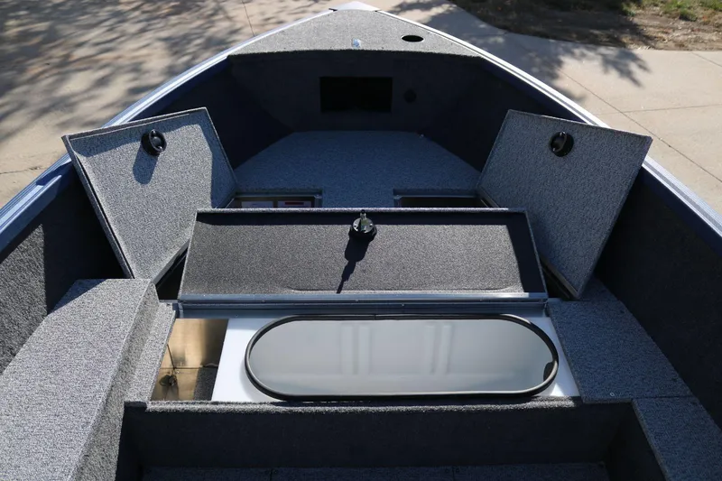 Slide: The Image of Alumacraft Escape 165 Tiller 2024 - 11