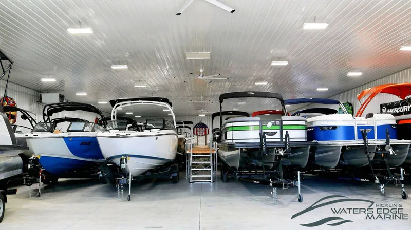 Slide: The Image of Alumacraft Escape 165 Tiller 2024 - 22